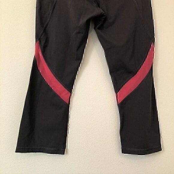 CALIA CARRIE UNDERWOOD Mid Rise Gray "Crop" Legging Pink Mesh Capri Active Small - Picture 9 of 10